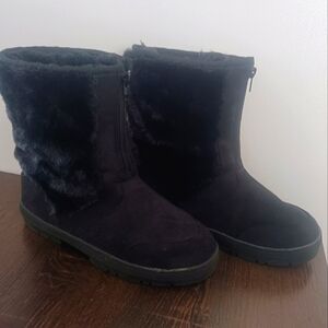 Holly zip up cold weather boots